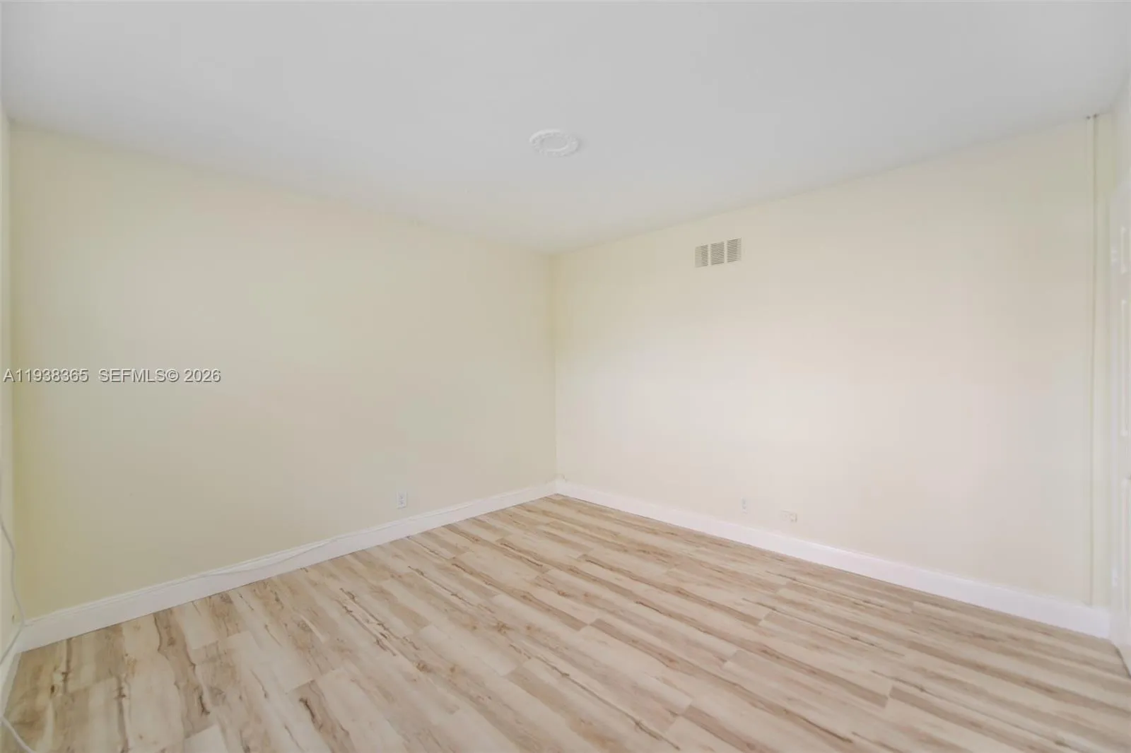 5420 Ne 22nd Ter 18, Fort Lauderdale, Florida 3330, Fort Lauderdale, Florida 33308, 1 Bedroom Bedrooms, ,1 BathroomBathrooms,Residential Lease,For Rent,5420 Ne 22nd Ter 18, Fort Lauderdale, Florida 3330,A11938365