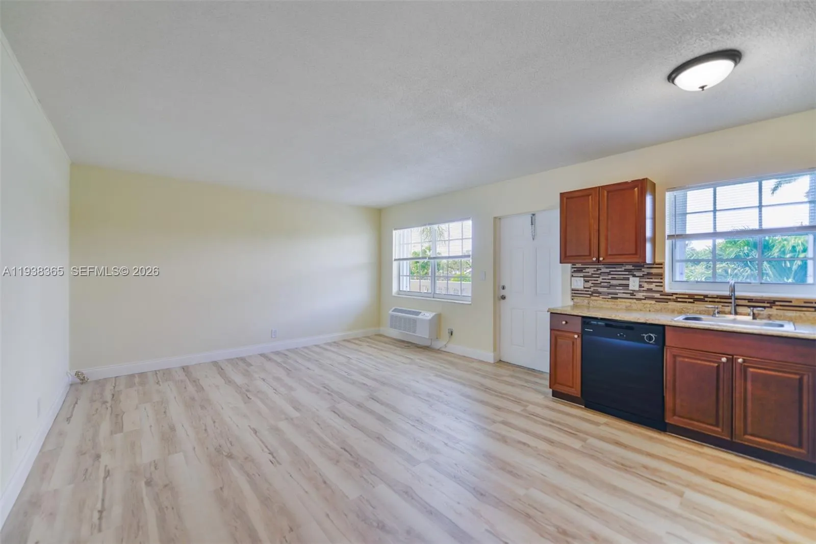 5420 Ne 22nd Ter 18, Fort Lauderdale, Florida 3330, Fort Lauderdale, Florida 33308, 1 Bedroom Bedrooms, ,1 BathroomBathrooms,Residential Lease,For Rent,5420 Ne 22nd Ter 18, Fort Lauderdale, Florida 3330,A11938365