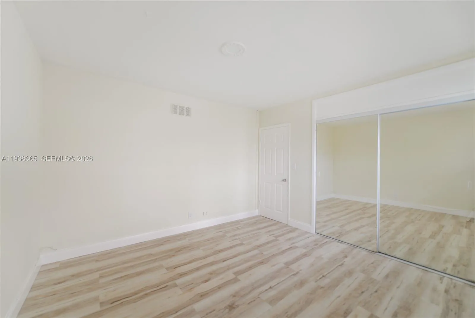 5420 Ne 22nd Ter 18, Fort Lauderdale, Florida 3330, Fort Lauderdale, Florida 33308, 1 Bedroom Bedrooms, ,1 BathroomBathrooms,Residential Lease,For Rent,5420 Ne 22nd Ter 18, Fort Lauderdale, Florida 3330,A11938365