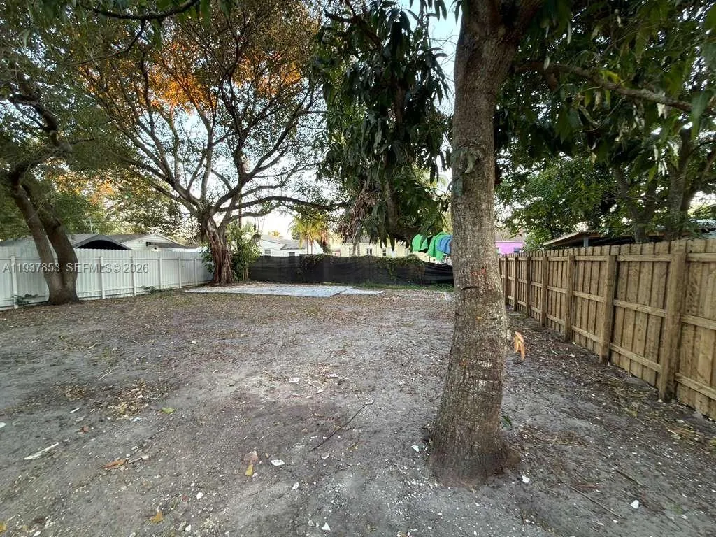 854 Nw 76th St, Miami, Florida 33150, Miami, Florida 33150, 3 Bedrooms Bedrooms, ,2 BathroomsBathrooms,Residential,For Sale,854 Nw 76th St, Miami, Florida 33150,A11937853
