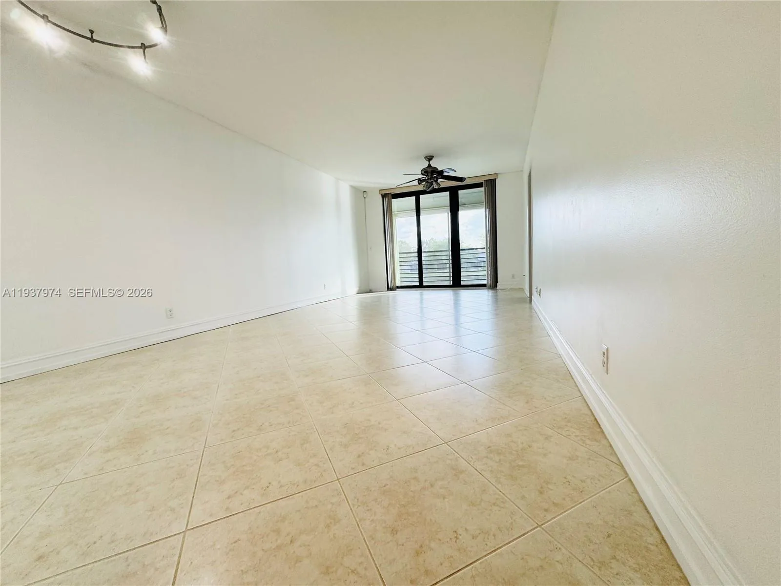 11312 Taft St 11312, Pembroke Pines, Florida 33026, Pembroke Pines, Florida 33026, 2 Bedrooms Bedrooms, ,2 BathroomsBathrooms,Residential,For Sale,11312 Taft St 11312, Pembroke Pines, Florida 33026,A11937974