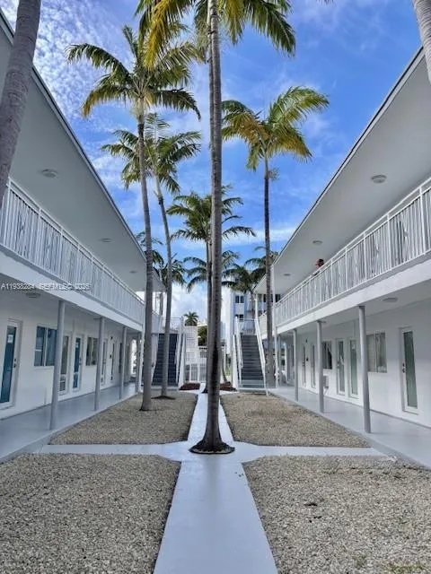7445 Harding Ave 110, Miami Beach, Florida 33141, Miami Beach, Florida 33141, 1 Bedroom Bedrooms, ,1 BathroomBathrooms,Residential Lease,For Rent,7445 Harding Ave 110, Miami Beach, Florida 33141,A11938284