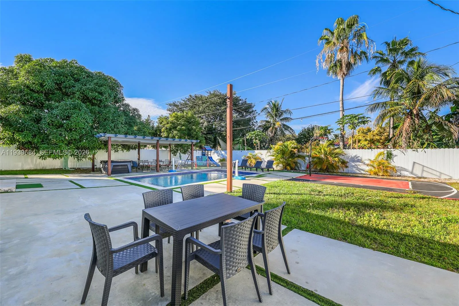 10245 Sw 212th St, Cutler Bay, Florida 33189, Cutler Bay, Florida 33189, 5 Bedrooms Bedrooms, ,4 BathroomsBathrooms,Residential,For Sale,10245 Sw 212th St, Cutler Bay, Florida 33189,A11938684