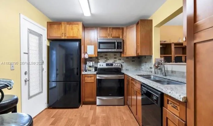 1024 Se 3rd Ave 304, Dania Beach, Florida 33004, Dania Beach, Florida 33004, 2 Bedrooms Bedrooms, ,2 BathroomsBathrooms,Residential,For Sale,1024 Se 3rd Ave 304, Dania Beach, Florida 33004,A11938790
