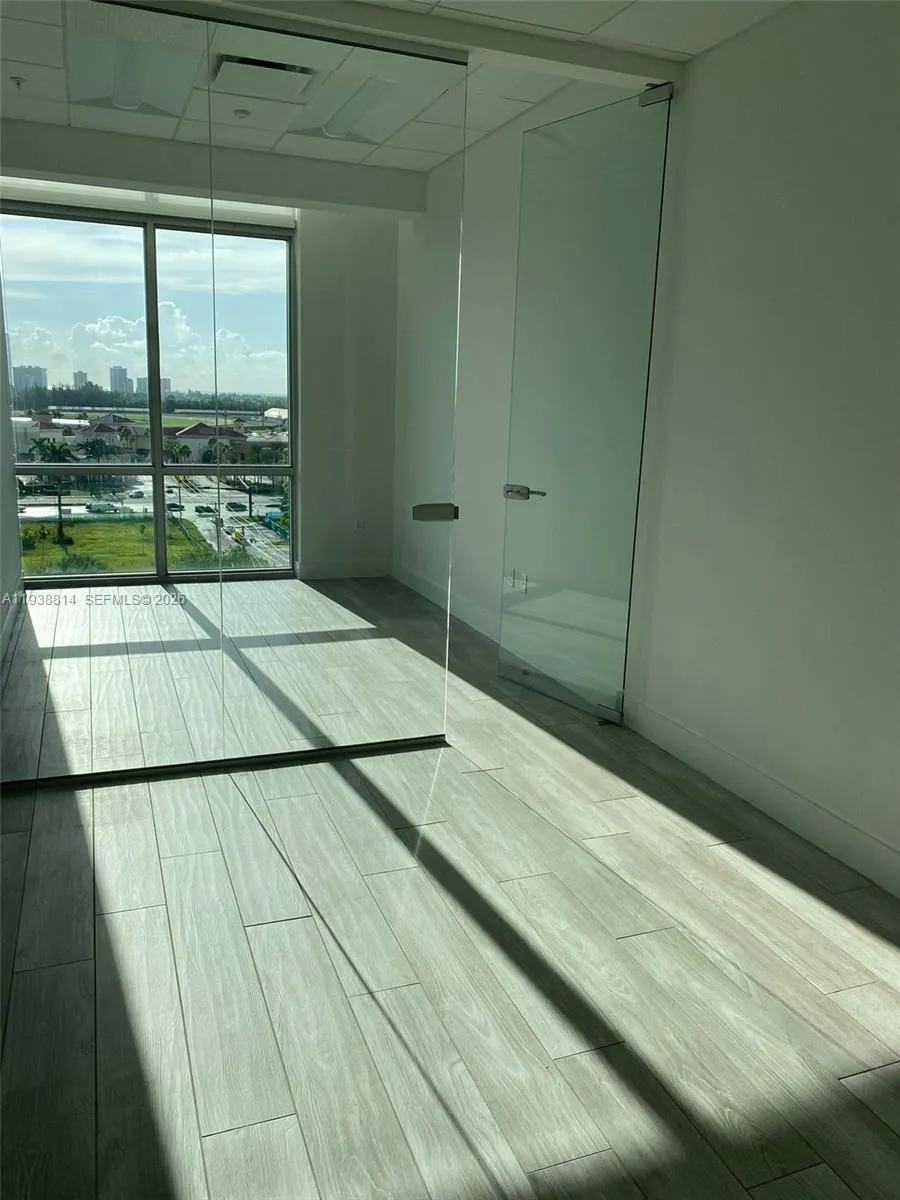 800 Se 4th Ave 819b, Hallandale Beach, Florida 330, Hallandale Beach, Florida 33009, ,Commercial Lease,For Rent,800 Se 4th Ave 819b, Hallandale Beach, Florida 330,A11938814