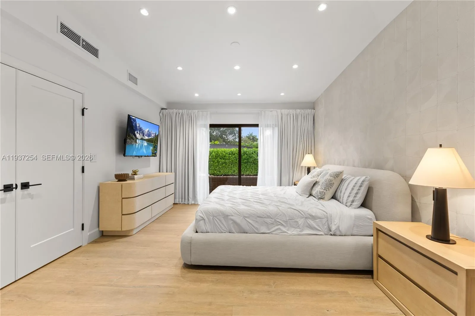 800 Ne 72nd St, Miami, Florida 33138, Miami, Florida 33138, 4 Bedrooms Bedrooms, ,3 BathroomsBathrooms,Residential,For Sale,800 Ne 72nd St, Miami, Florida 33138,A11937254