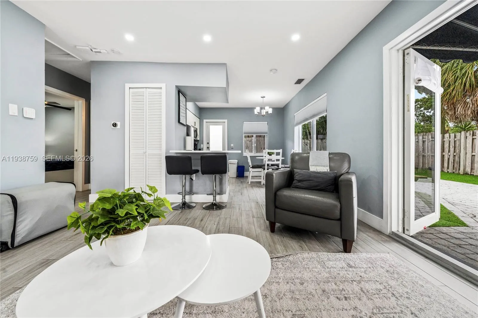 1400 Ne 14th St, Fort Lauderdale, Florida 33304, Fort Lauderdale, Florida 33304, ,Residential Income,For Sale,1400 Ne 14th St, Fort Lauderdale, Florida 33304,A11938759