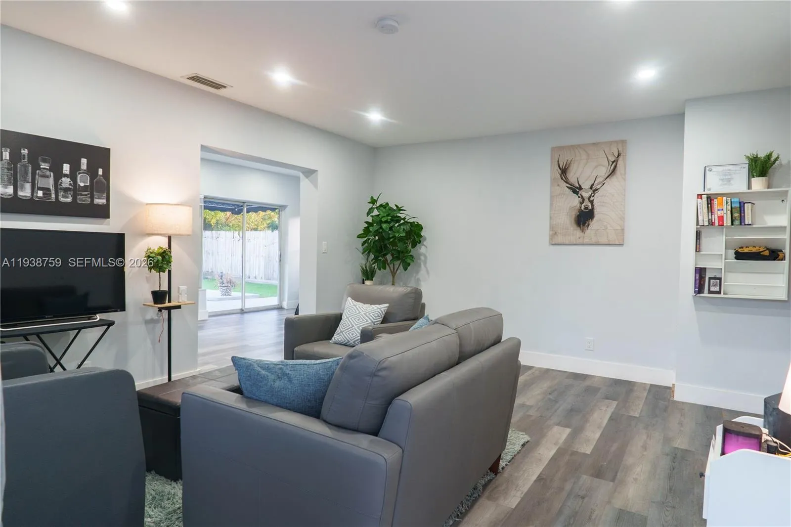 1400 Ne 14th St, Fort Lauderdale, Florida 33304, Fort Lauderdale, Florida 33304, ,Residential Income,For Sale,1400 Ne 14th St, Fort Lauderdale, Florida 33304,A11938759