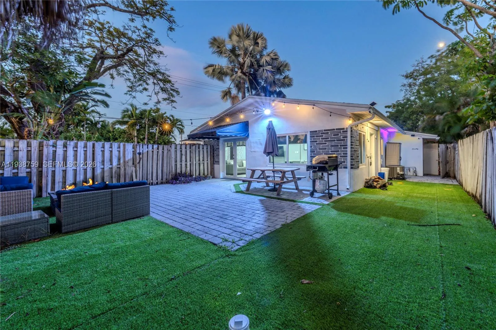 1400 Ne 14th St, Fort Lauderdale, Florida 33304, Fort Lauderdale, Florida 33304, ,Residential Income,For Sale,1400 Ne 14th St, Fort Lauderdale, Florida 33304,A11938759