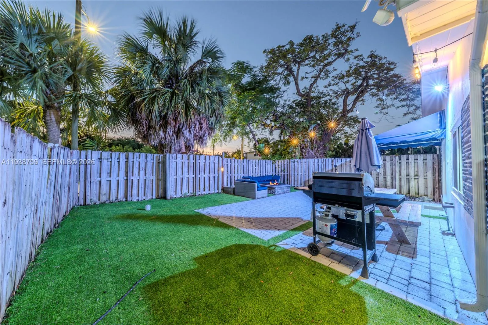 1400 Ne 14th St, Fort Lauderdale, Florida 33304, Fort Lauderdale, Florida 33304, ,Residential Income,For Sale,1400 Ne 14th St, Fort Lauderdale, Florida 33304,A11938759