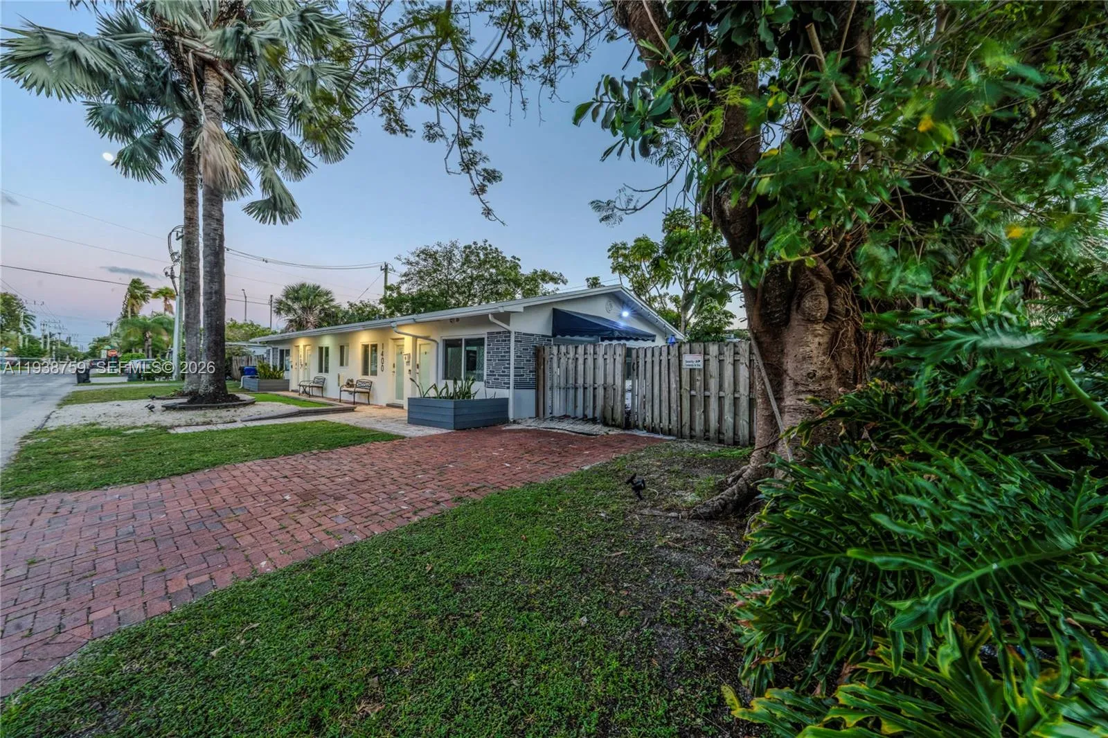 1400 Ne 14th St, Fort Lauderdale, Florida 33304, Fort Lauderdale, Florida 33304, ,Residential Income,For Sale,1400 Ne 14th St, Fort Lauderdale, Florida 33304,A11938759