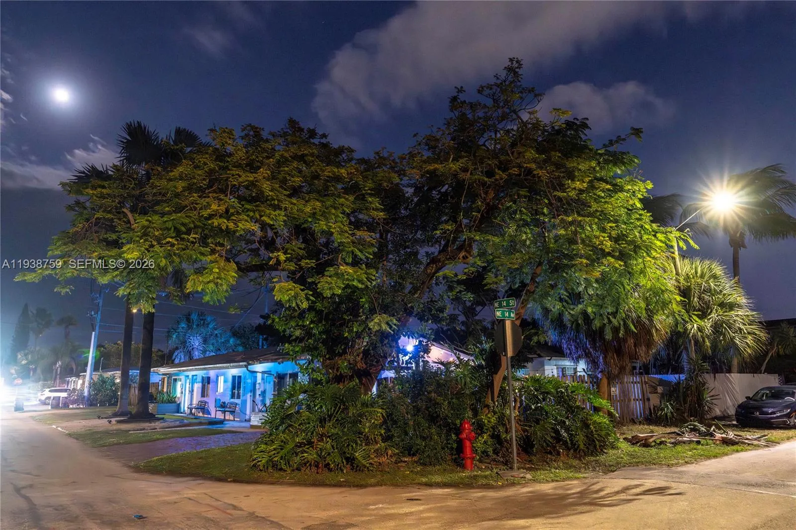 1400 Ne 14th St, Fort Lauderdale, Florida 33304, Fort Lauderdale, Florida 33304, ,Residential Income,For Sale,1400 Ne 14th St, Fort Lauderdale, Florida 33304,A11938759