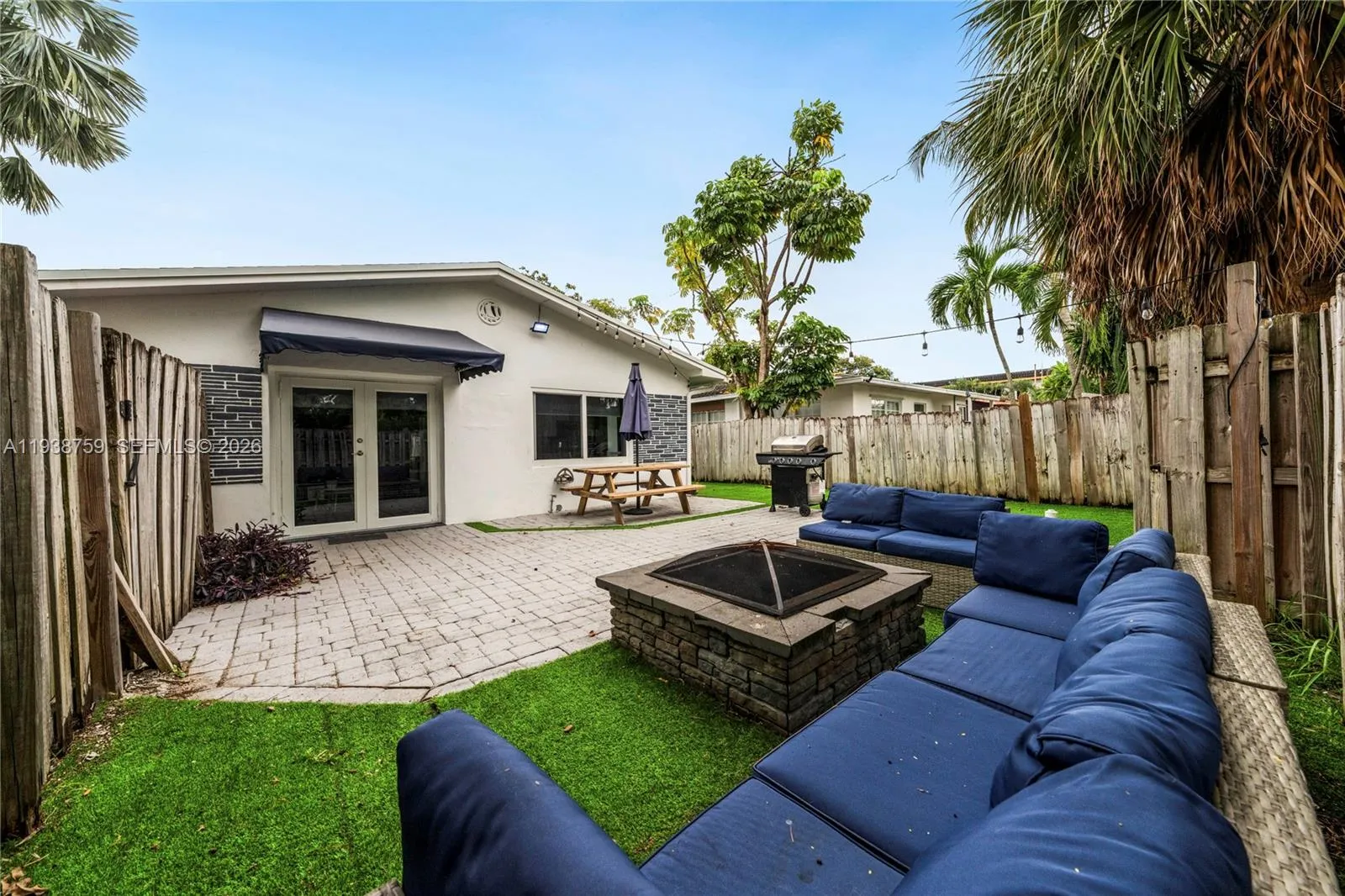 1400 Ne 14th St, Fort Lauderdale, Florida 33304, Fort Lauderdale, Florida 33304, ,Residential Income,For Sale,1400 Ne 14th St, Fort Lauderdale, Florida 33304,A11938759