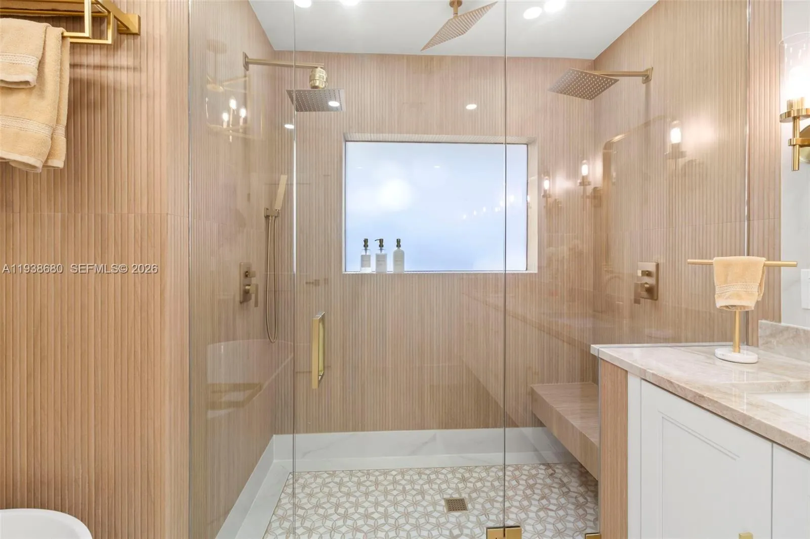 3540 Ne 28th Ave, Lighthouse Point, Florida 33064, Lighthouse Point, Florida 33064, 4 Bedrooms Bedrooms, ,2 BathroomsBathrooms,Residential Lease,For Rent,3540 Ne 28th Ave, Lighthouse Point, Florida 33064,A11938680