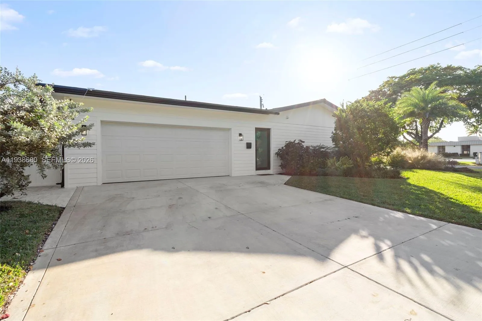 3540 Ne 28th Ave, Lighthouse Point, Florida 33064, Lighthouse Point, Florida 33064, 4 Bedrooms Bedrooms, ,2 BathroomsBathrooms,Residential Lease,For Rent,3540 Ne 28th Ave, Lighthouse Point, Florida 33064,A11938680