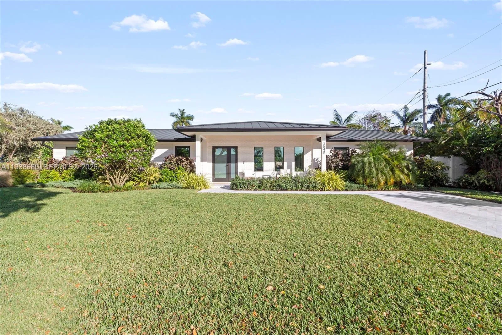 3540 Ne 28th Ave, Lighthouse Point, Florida 33064, Lighthouse Point, Florida 33064, 4 Bedrooms Bedrooms, ,2 BathroomsBathrooms,Residential Lease,For Rent,3540 Ne 28th Ave, Lighthouse Point, Florida 33064,A11938680