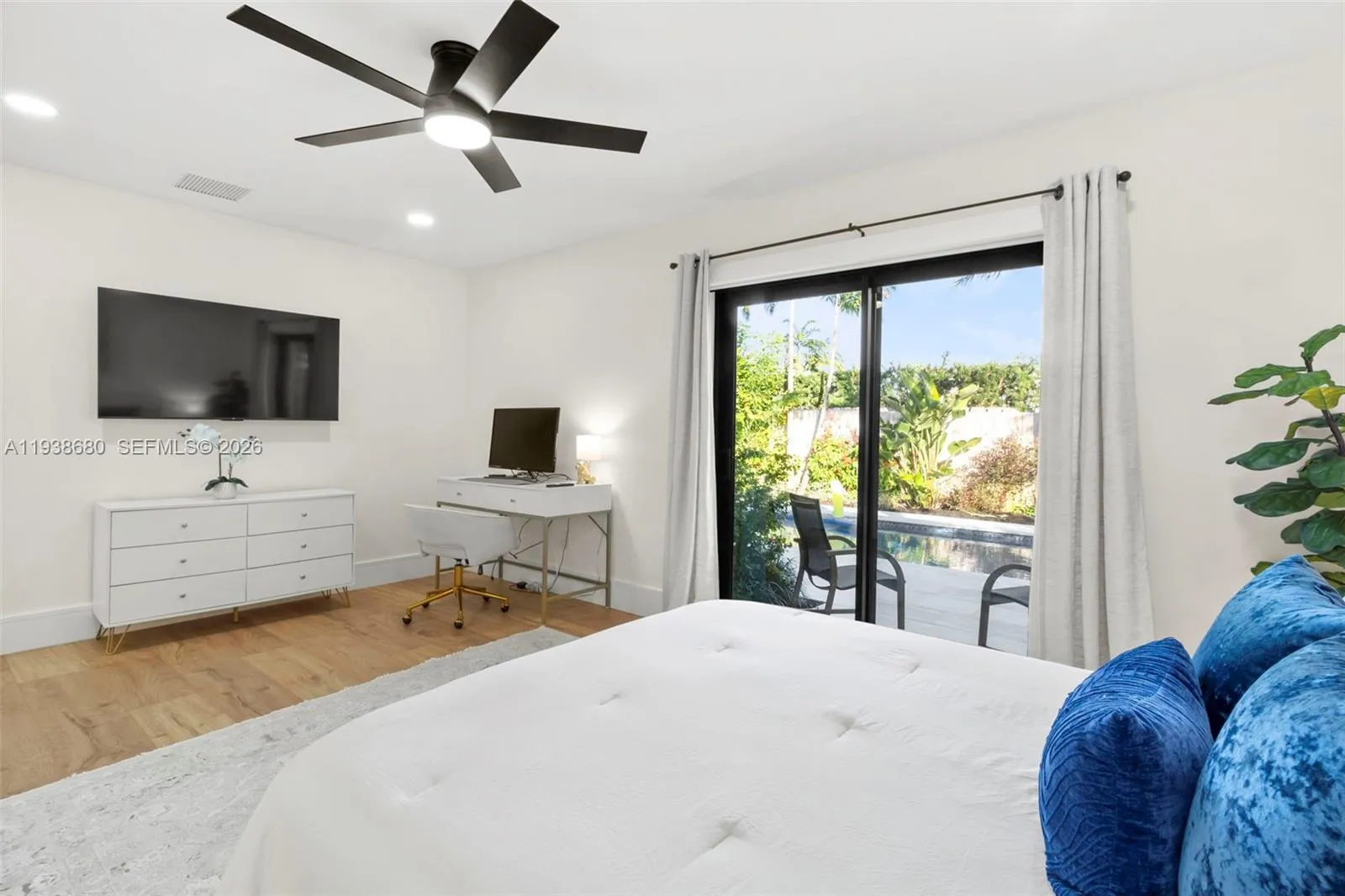 3540 Ne 28th Ave, Lighthouse Point, Florida 33064, Lighthouse Point, Florida 33064, 4 Bedrooms Bedrooms, ,2 BathroomsBathrooms,Residential Lease,For Rent,3540 Ne 28th Ave, Lighthouse Point, Florida 33064,A11938680