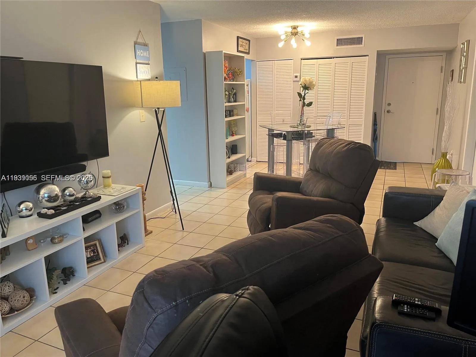 8251 Nw 8th St 214, Miami, Florida 33126, Miami, Florida 33126, 2 Bedrooms Bedrooms, ,2 BathroomsBathrooms,Residential,For Sale,8251 Nw 8th St 214, Miami, Florida 33126,A11939056