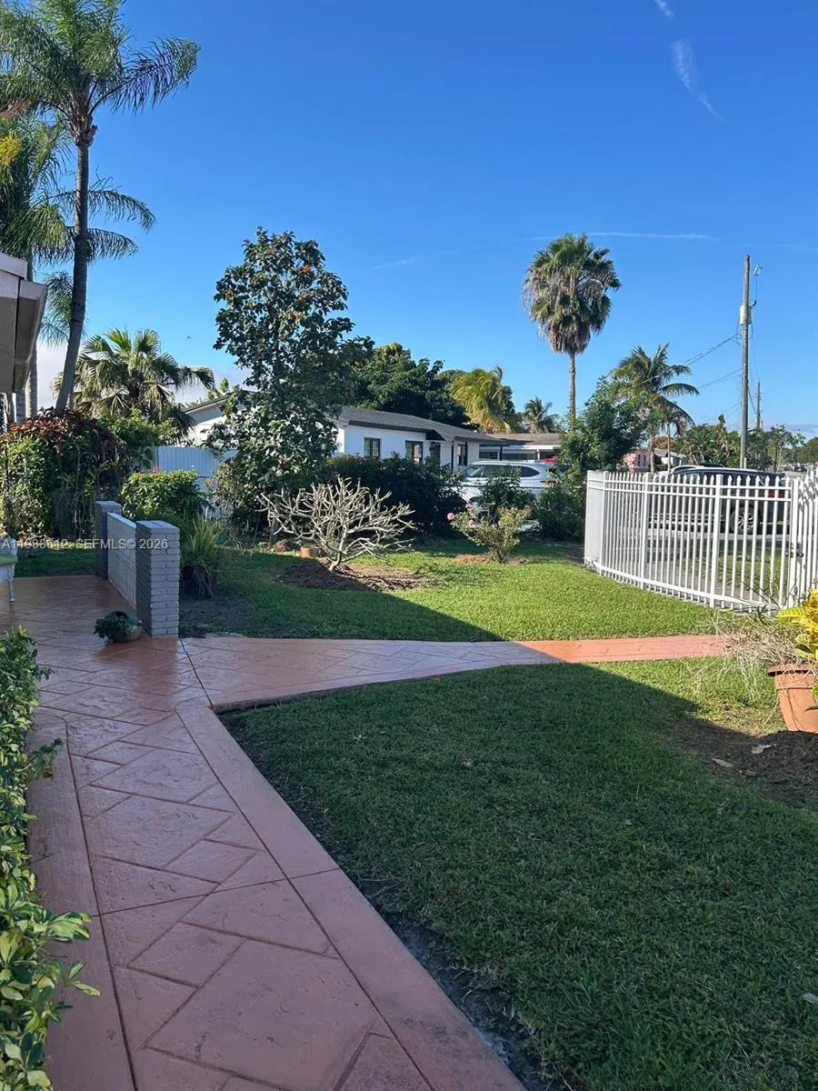 20501 Nw 30th Ave, Miami Gardens, Florida 33056, Miami Gardens, Florida 33056, 4 Bedrooms Bedrooms, ,2 BathroomsBathrooms,Residential,For Sale,20501 Nw 30th Ave, Miami Gardens, Florida 33056,A11938612
