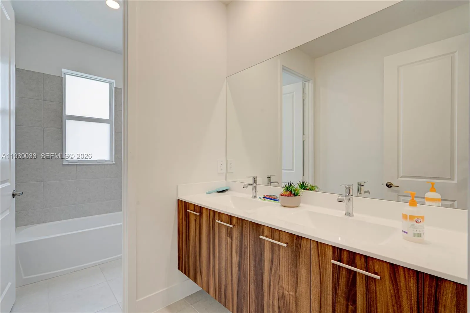 4367 Sw 123 Ln, Davie, Florida 33330, Davie, Florida 33330, 5 Bedrooms Bedrooms, ,4 BathroomsBathrooms,Residential,For Sale,4367 Sw 123 Ln, Davie, Florida 33330,A11939033