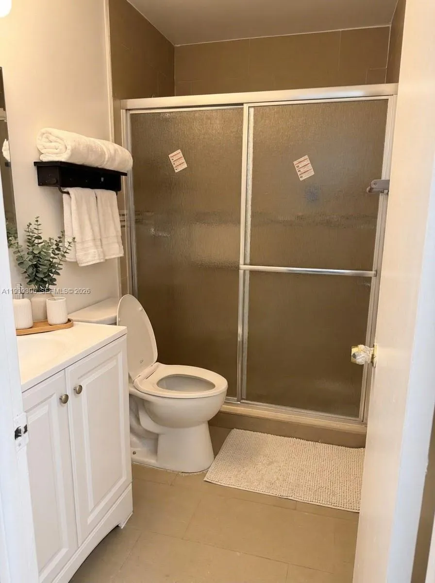 8111 Sw 129th Ave, Miami, Florida 33183, Miami, Florida 33183, 3 Bedrooms Bedrooms, ,2 BathroomsBathrooms,Residential Lease,For Rent,8111 Sw 129th Ave, Miami, Florida 33183,A11939305