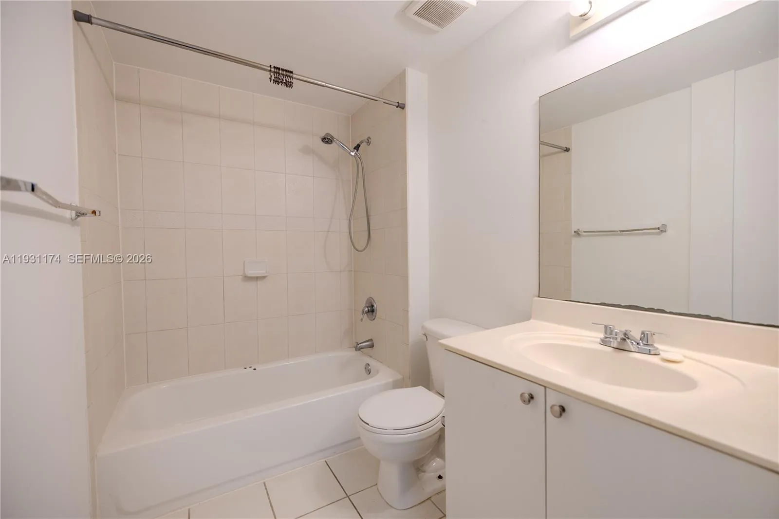 11050 Sw 196th St 305, Cutler Bay, Florida 33157, Cutler Bay, Florida 33157, 2 Bedrooms Bedrooms, ,2 BathroomsBathrooms,Residential Lease,For Rent,11050 Sw 196th St 305, Cutler Bay, Florida 33157,A11931174
