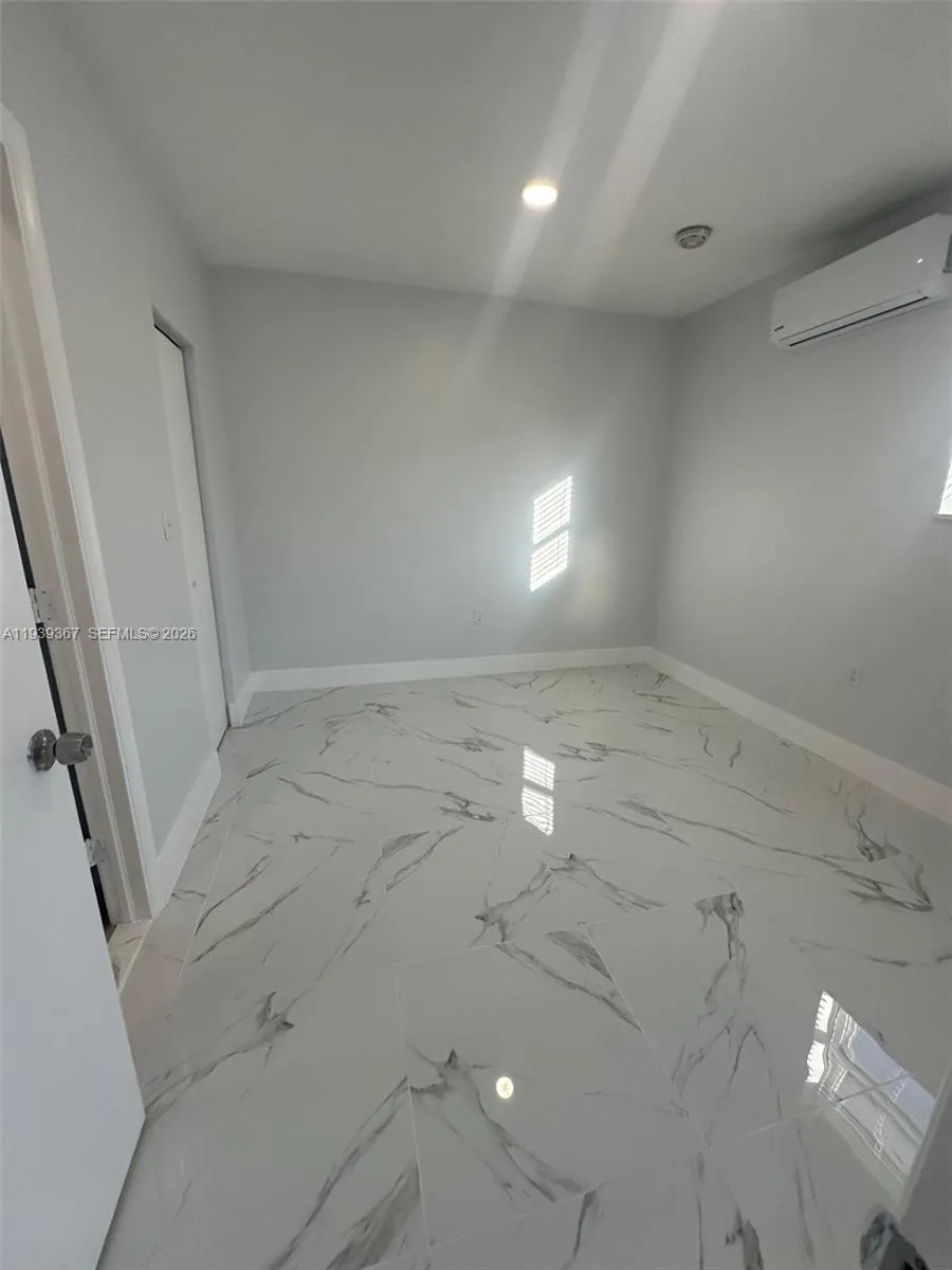 Pembroke Pines, Florida 33024, 1 Bedroom Bedrooms, ,1 BathroomBathrooms,Residential Lease,For Rent,A11939367