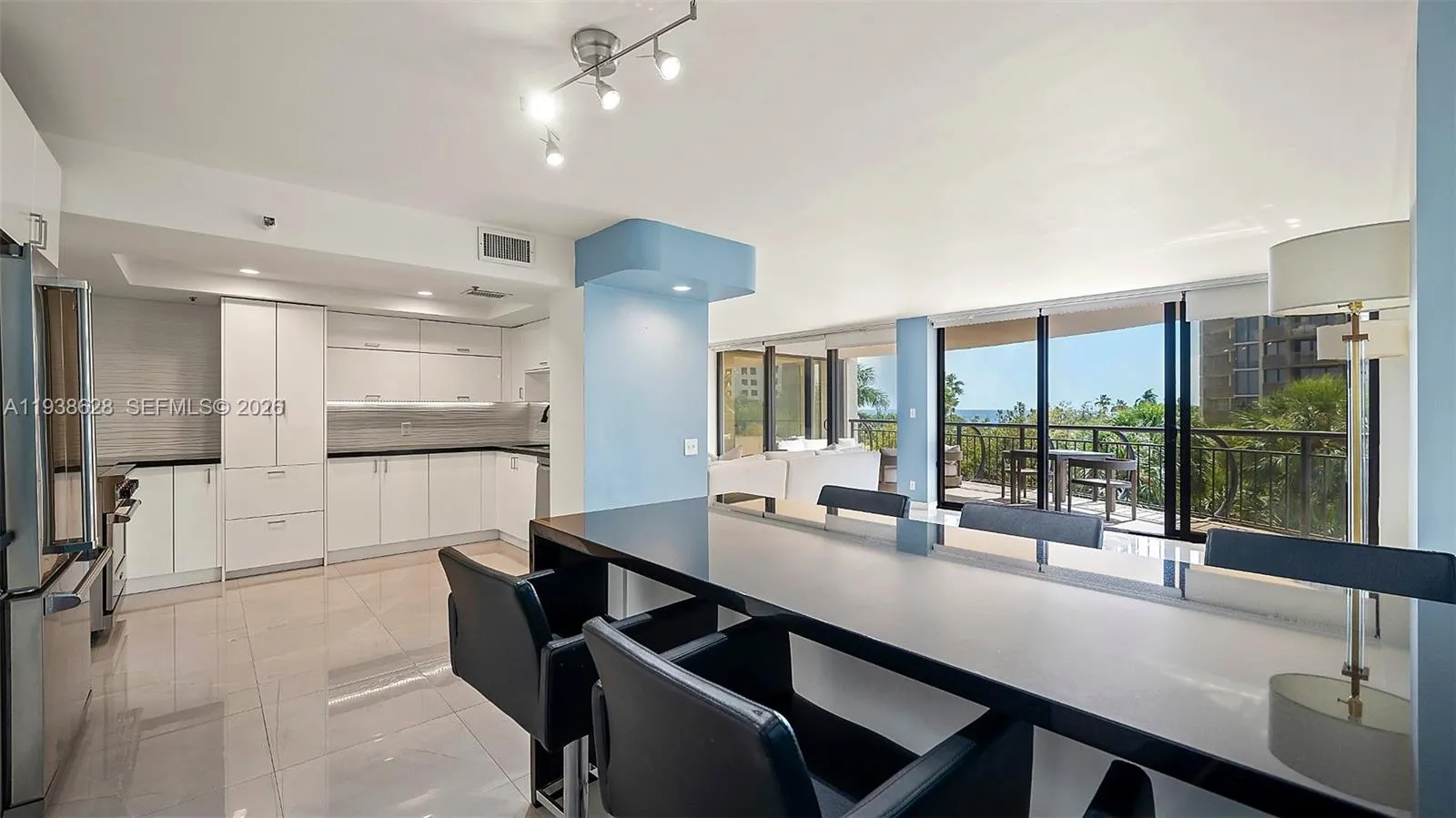 2843 S Bayshore Dr 6b, Miami, Florida 33133, Miami, Florida 33133, 2 Bedrooms Bedrooms, ,2 BathroomsBathrooms,Residential,For Sale,2843 S Bayshore Dr 6b, Miami, Florida 33133,A11938628