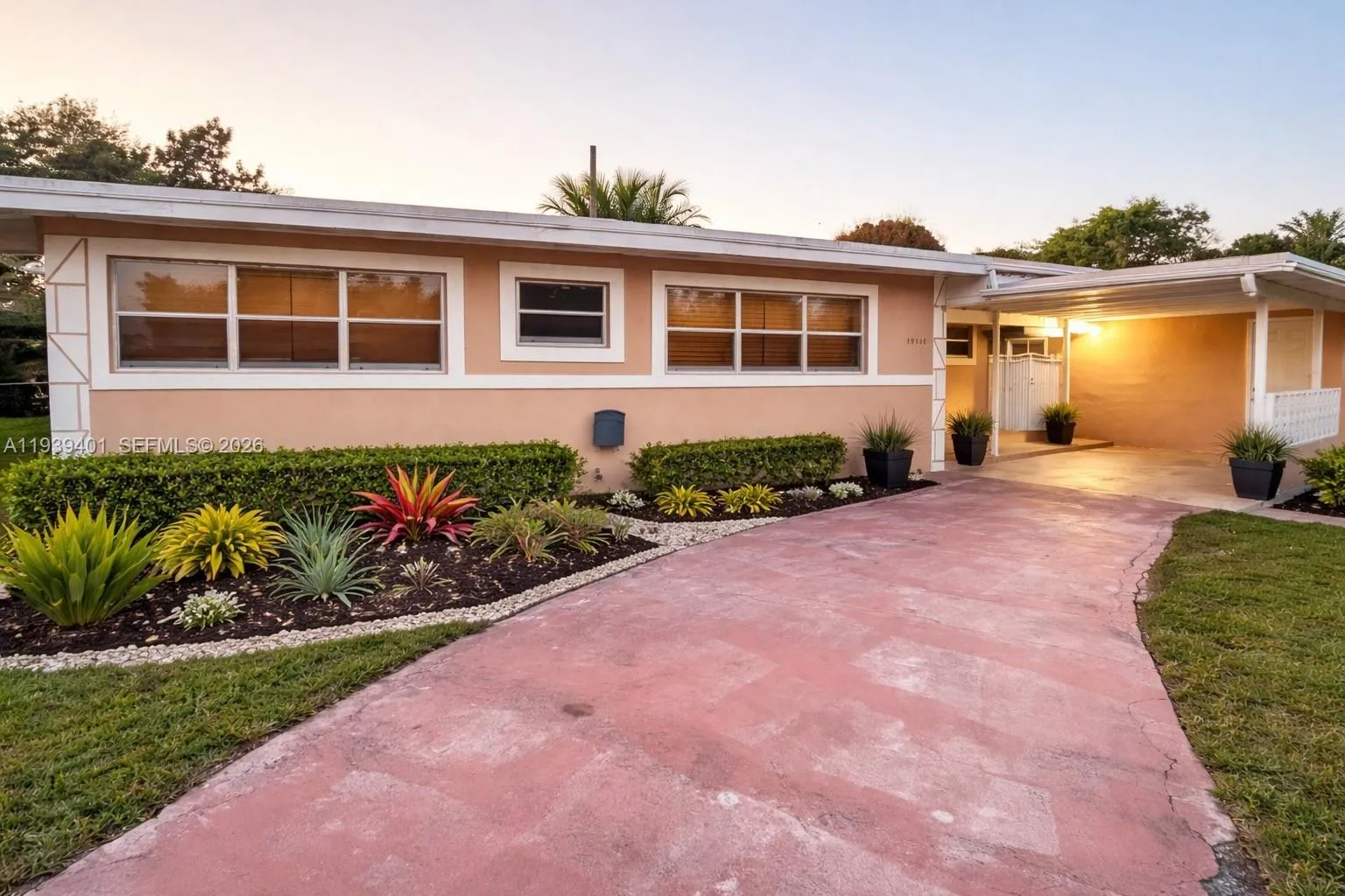 19130 Nw 5th Pl 19130, Miami Gardens, Florida 3316, Miami Gardens, Florida 33169, 3 Bedrooms Bedrooms, ,2 BathroomsBathrooms,Residential Lease,For Rent,19130 Nw 5th Pl 19130, Miami Gardens, Florida 3316,A11939401