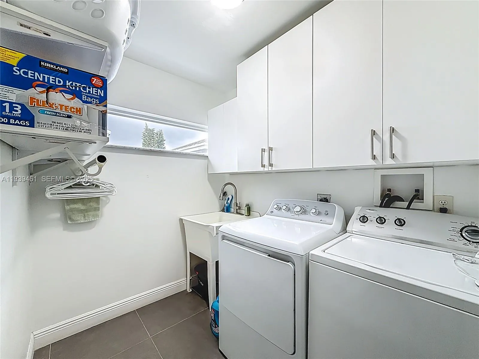 9530 Sw 143rd Pl, Miami, Florida 33186, Miami, Florida 33186, 4 Bedrooms Bedrooms, ,2 BathroomsBathrooms,Residential,For Sale,9530 Sw 143rd Pl, Miami, Florida 33186,A11939461