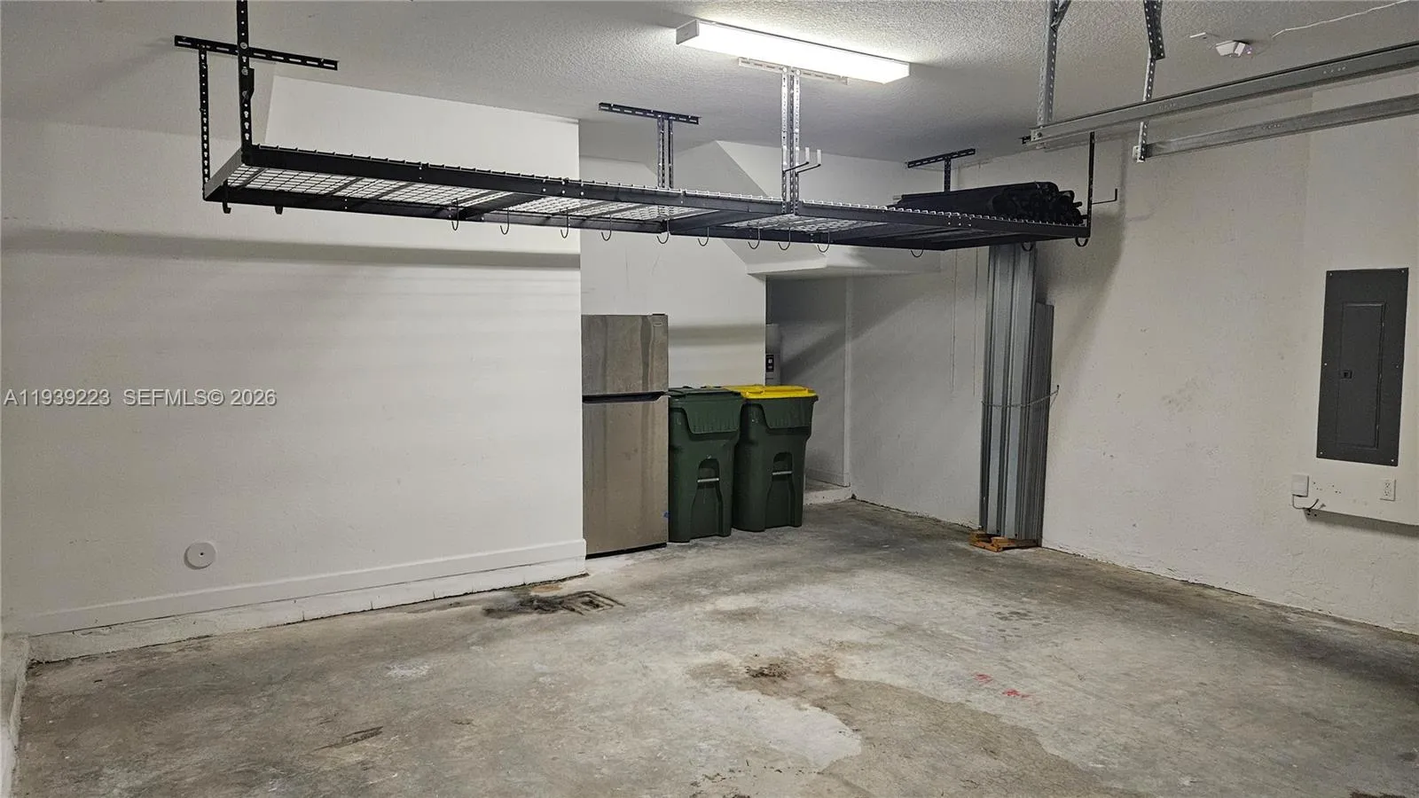 1433 Se 27th Ter, Homestead, Florida 33035, Homestead, Florida 33035, 5 Bedrooms Bedrooms, ,3 BathroomsBathrooms,Residential,For Sale,1433 Se 27th Ter, Homestead, Florida 33035,A11939223