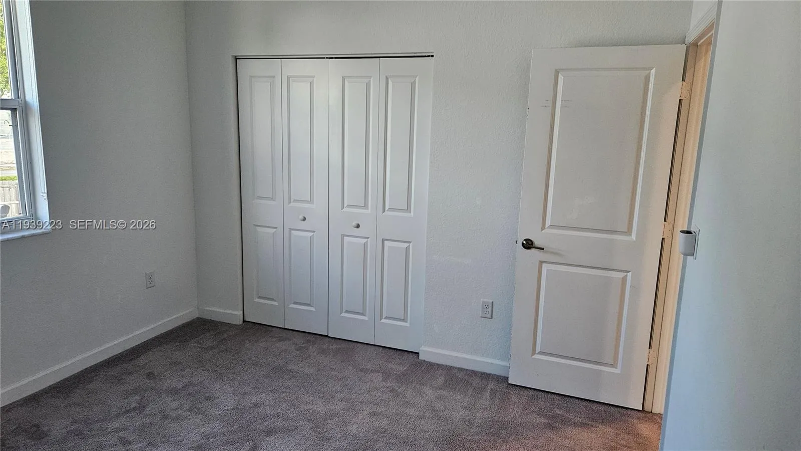 1433 Se 27th Ter, Homestead, Florida 33035, Homestead, Florida 33035, 5 Bedrooms Bedrooms, ,3 BathroomsBathrooms,Residential,For Sale,1433 Se 27th Ter, Homestead, Florida 33035,A11939223