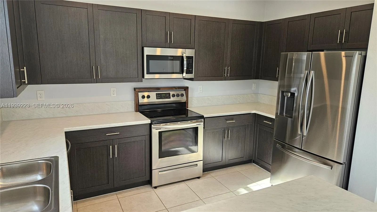 1433 Se 27th Ter, Homestead, Florida 33035, Homestead, Florida 33035, 5 Bedrooms Bedrooms, ,3 BathroomsBathrooms,Residential,For Sale,1433 Se 27th Ter, Homestead, Florida 33035,A11939223