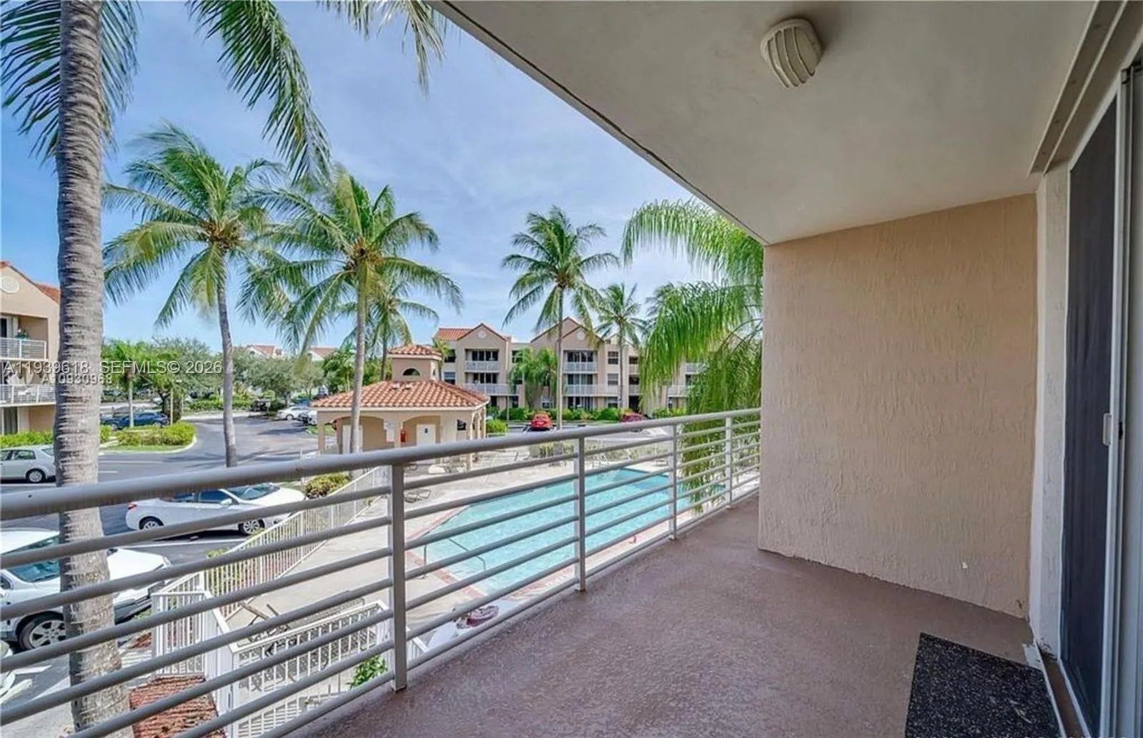 2711 Ocean Club Blvd 207, Hollywood, Florida 33019, Hollywood, Florida 33019, 2 Bedrooms Bedrooms, ,2 BathroomsBathrooms,Residential,For Sale,2711 Ocean Club Blvd 207, Hollywood, Florida 33019,A11939618