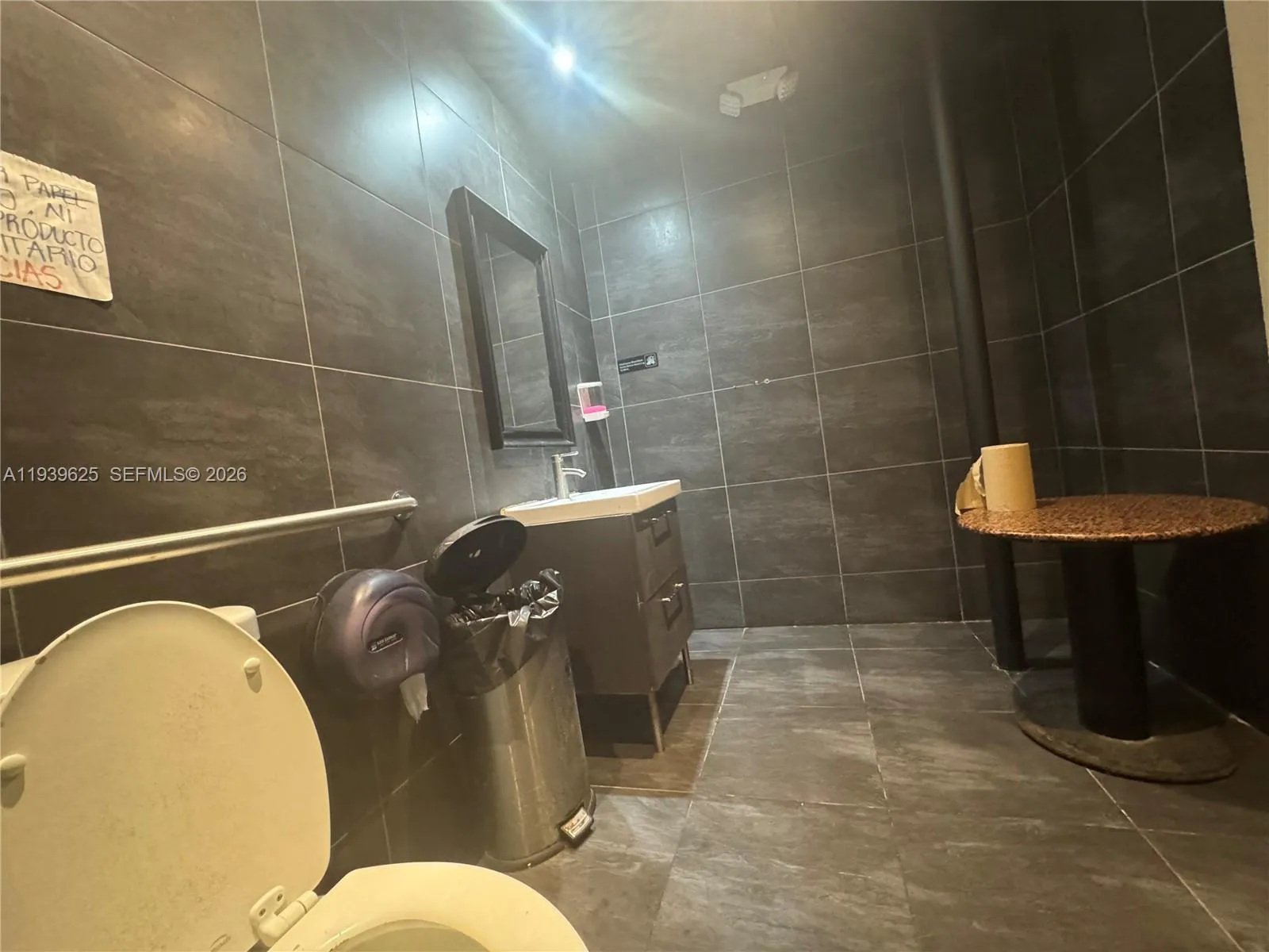 1936 Hollywood Blvd, Hollywood, Florida 33020, Hollywood, Florida 33020, ,Commercial Sale,For Sale,1936 Hollywood Blvd, Hollywood, Florida 33020,A11939625