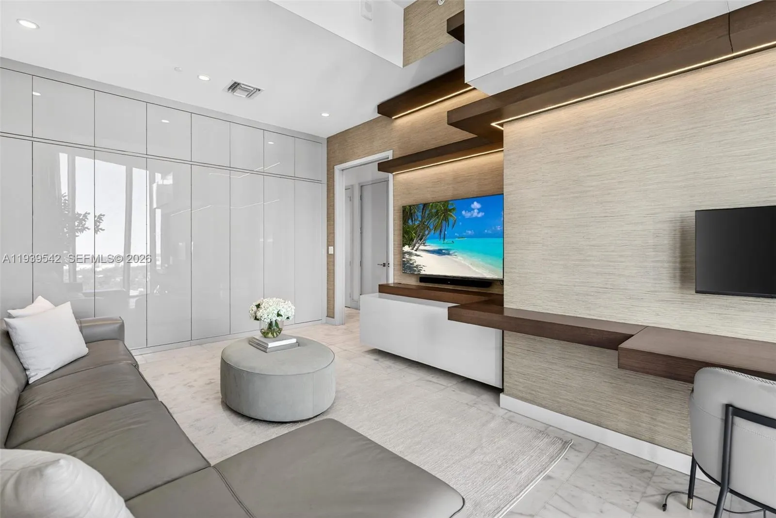 2821 S Bayshore Dr 19b, Miami, Florida 33133, Miami, Florida 33133, 4 Bedrooms Bedrooms, ,3 BathroomsBathrooms,Residential,For Sale,2821 S Bayshore Dr 19b, Miami, Florida 33133,A11939542