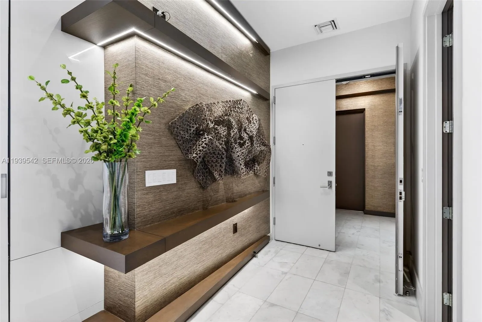 2821 S Bayshore Dr 19b, Miami, Florida 33133, Miami, Florida 33133, 4 Bedrooms Bedrooms, ,3 BathroomsBathrooms,Residential,For Sale,2821 S Bayshore Dr 19b, Miami, Florida 33133,A11939542