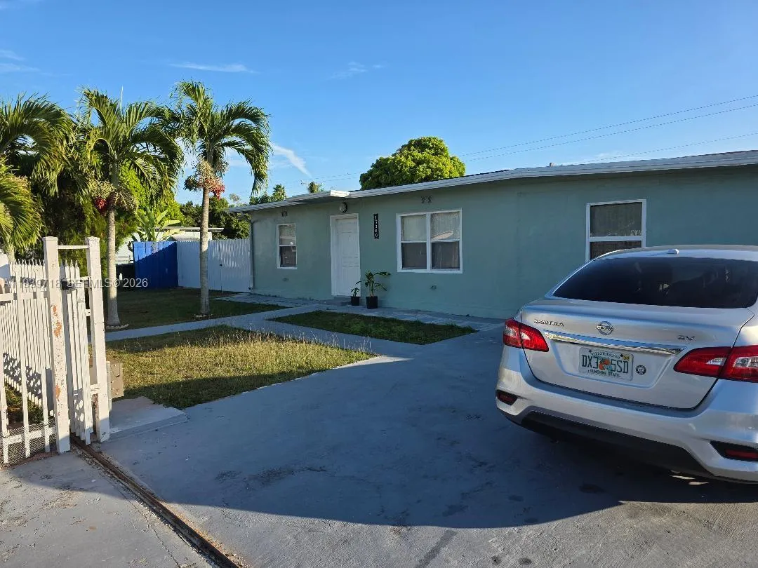 Homestead, Florida 33033, 4 Bedrooms Bedrooms, ,2 BathroomsBathrooms,Residential,For Sale,A11939718