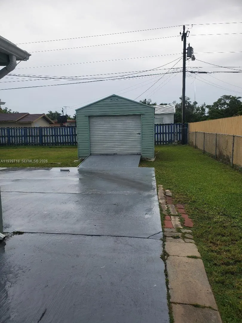 Homestead, Florida 33033, 4 Bedrooms Bedrooms, ,2 BathroomsBathrooms,Residential,For Sale,A11939718