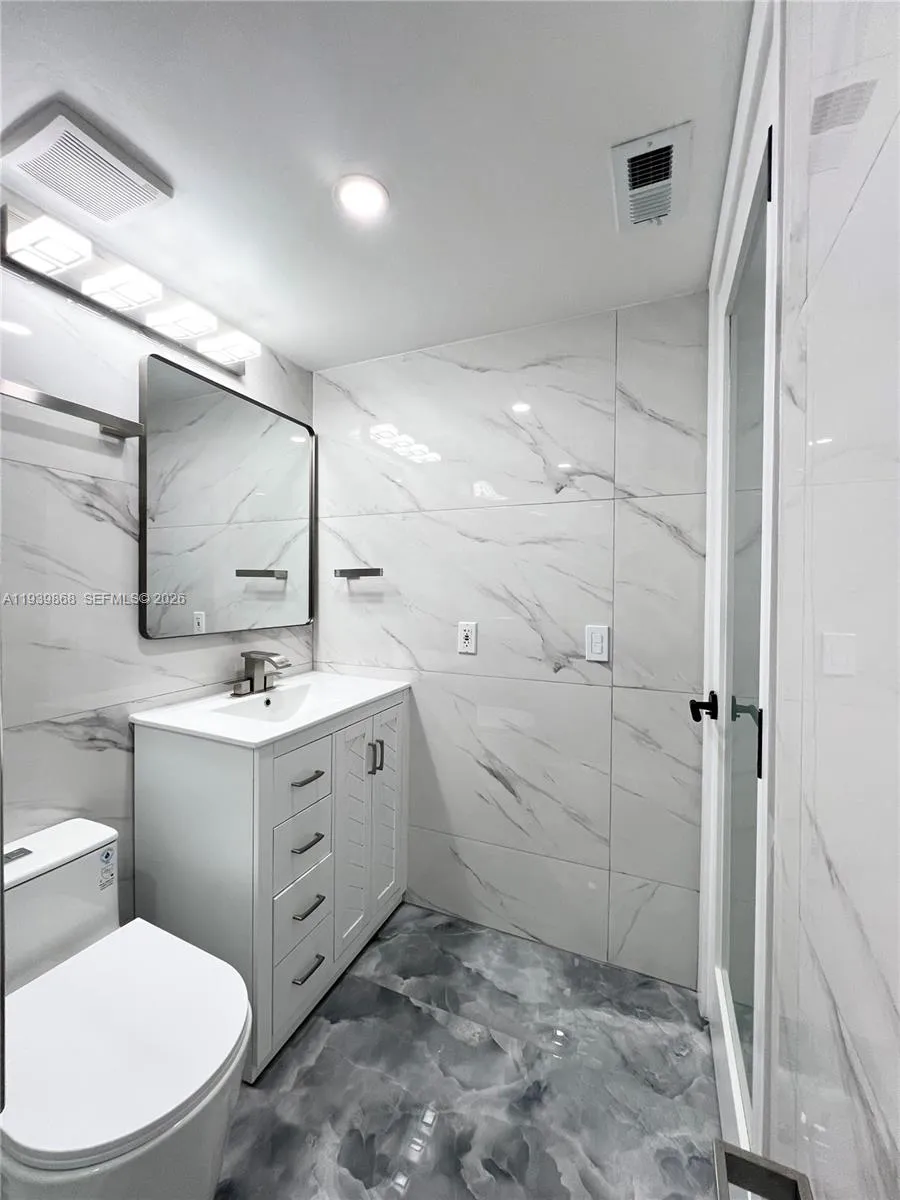 4930 E Sabal Palm Blvd 206, Tamarac, Florida 33319, Tamarac, Florida 33319, 2 Bedrooms Bedrooms, ,2 BathroomsBathrooms,Residential,For Sale,4930 E Sabal Palm Blvd 206, Tamarac, Florida 33319,A11939868
