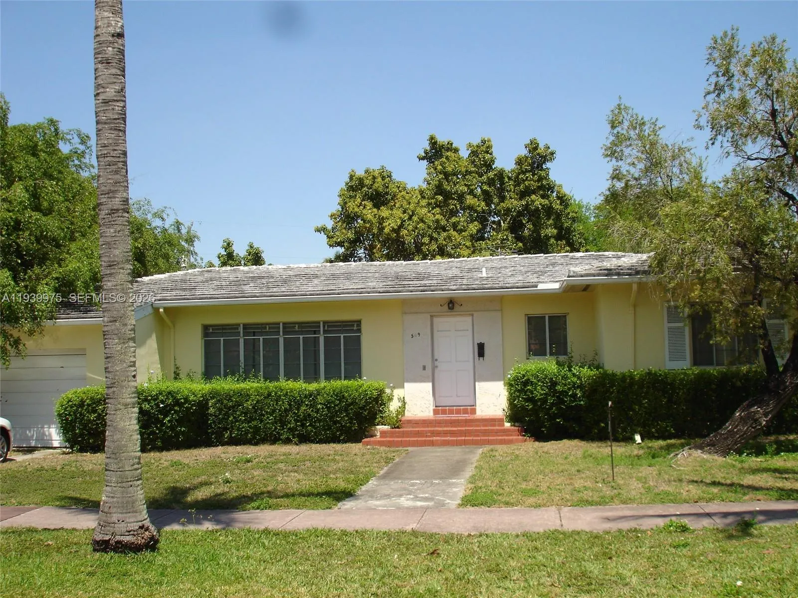 509 Gerona Av, Coral Gables, Florida 33146, Coral Gables, Florida 33146, 2 Bedrooms Bedrooms, ,2 BathroomsBathrooms,Residential Lease,For Rent,509 Gerona Av, Coral Gables, Florida 33146,A11939975