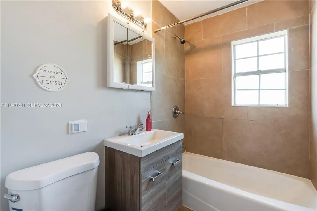 10241 Dominican Dr, Cutler Bay, Florida 33189, Cutler Bay, Florida 33189, 3 Bedrooms Bedrooms, ,2 BathroomsBathrooms,Residential,For Sale,10241 Dominican Dr, Cutler Bay, Florida 33189,A11940201