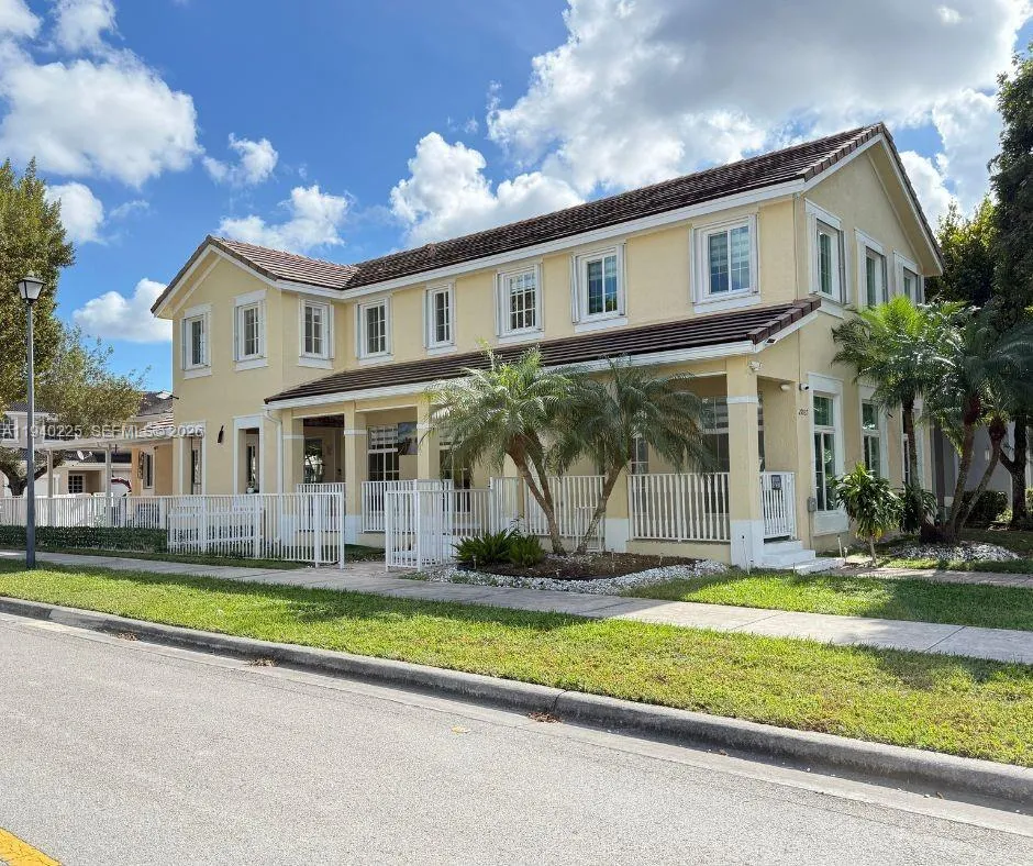 27037 Sw 142nd Ave 0, Homestead, Florida 33032, Homestead, Florida 33032, 5 Bedrooms Bedrooms, ,3 BathroomsBathrooms,Residential Lease,For Rent,27037 Sw 142nd Ave 0, Homestead, Florida 33032,A11940225