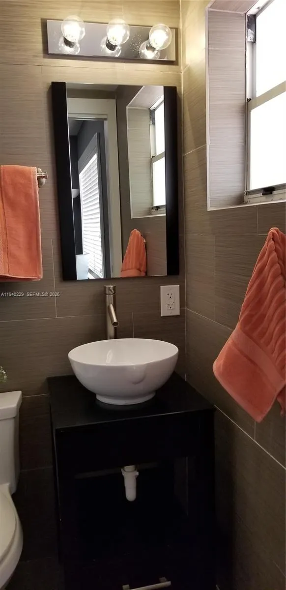 1337 Euclid Ave 101, Miami Beach, Florida 33139, Miami Beach, Florida 33139, 2 Bedrooms Bedrooms, ,2 BathroomsBathrooms,Residential,For Sale,1337 Euclid Ave 101, Miami Beach, Florida 33139,A11940229
