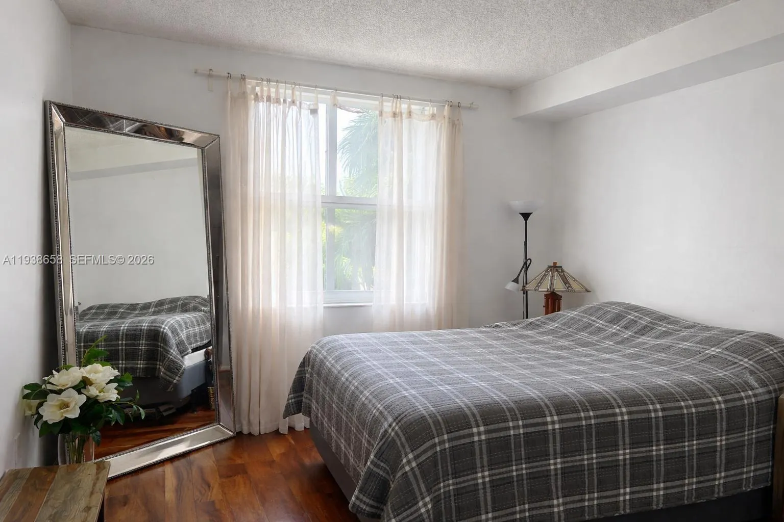 17150 N Bay Rd 2412, Sunny Isles Beach, Florida 33, Sunny Isles Beach, Florida 33160, 2 Bedrooms Bedrooms, ,2 BathroomsBathrooms,Residential Lease,For Rent,17150 N Bay Rd 2412, Sunny Isles Beach, Florida 33,A11938658