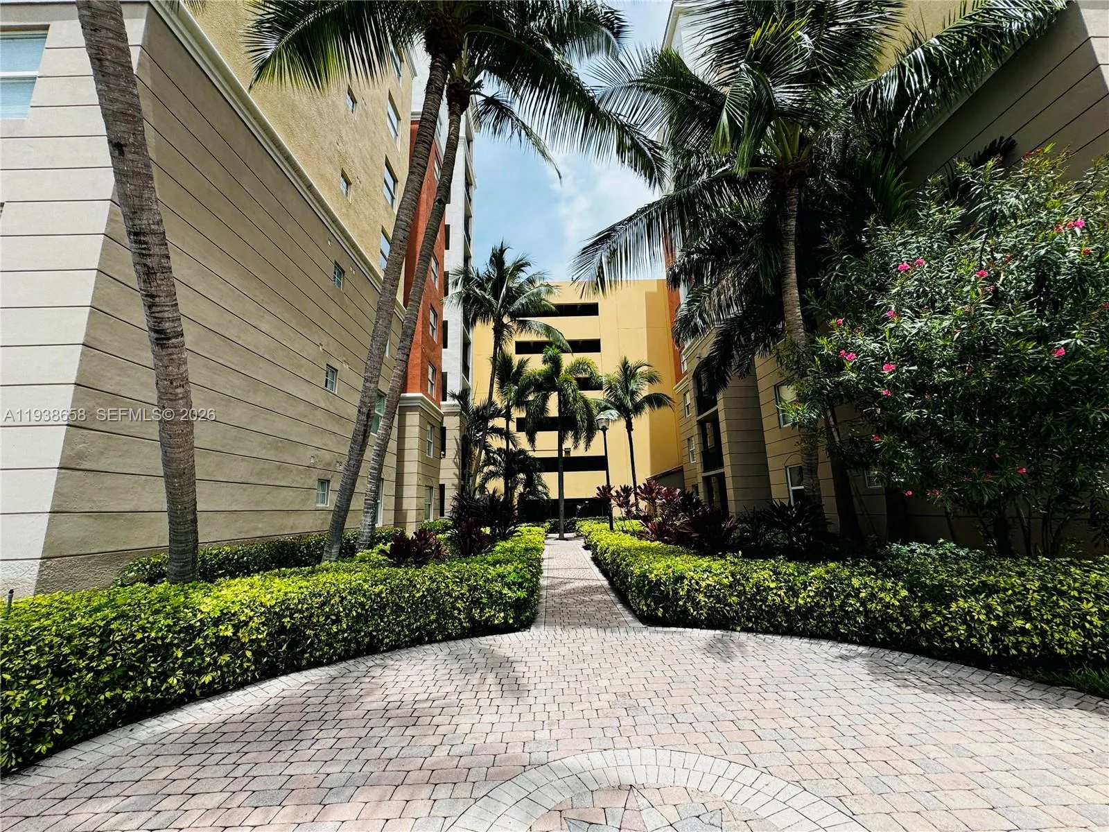 17150 N Bay Rd 2412, Sunny Isles Beach, Florida 33, Sunny Isles Beach, Florida 33160, 2 Bedrooms Bedrooms, ,2 BathroomsBathrooms,Residential Lease,For Rent,17150 N Bay Rd 2412, Sunny Isles Beach, Florida 33,A11938658