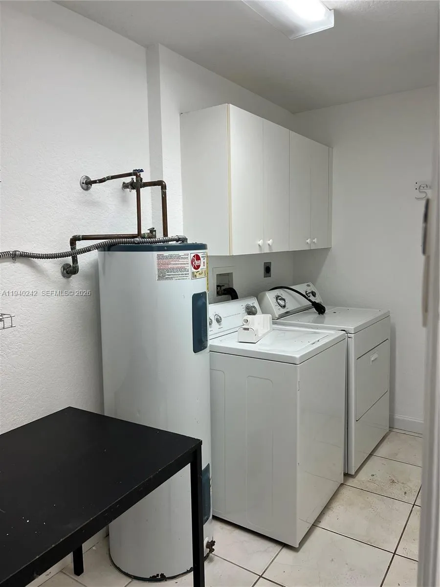 11541 Nw 68th Ter, Doral, Florida 33178, Doral, Florida 33178, 3 Bedrooms Bedrooms, ,2 BathroomsBathrooms,Residential,For Sale,11541 Nw 68th Ter, Doral, Florida 33178,A11940242