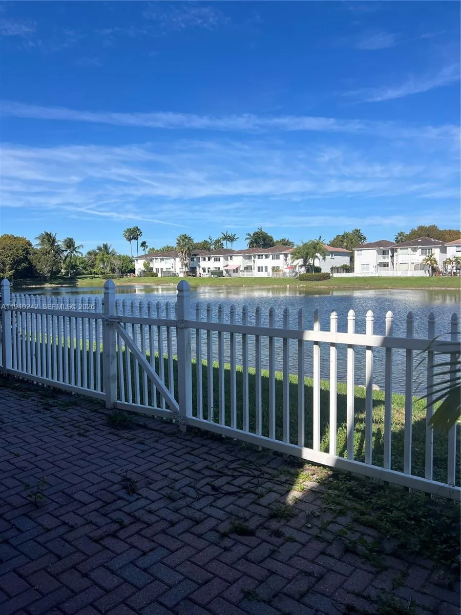 home lake front doral