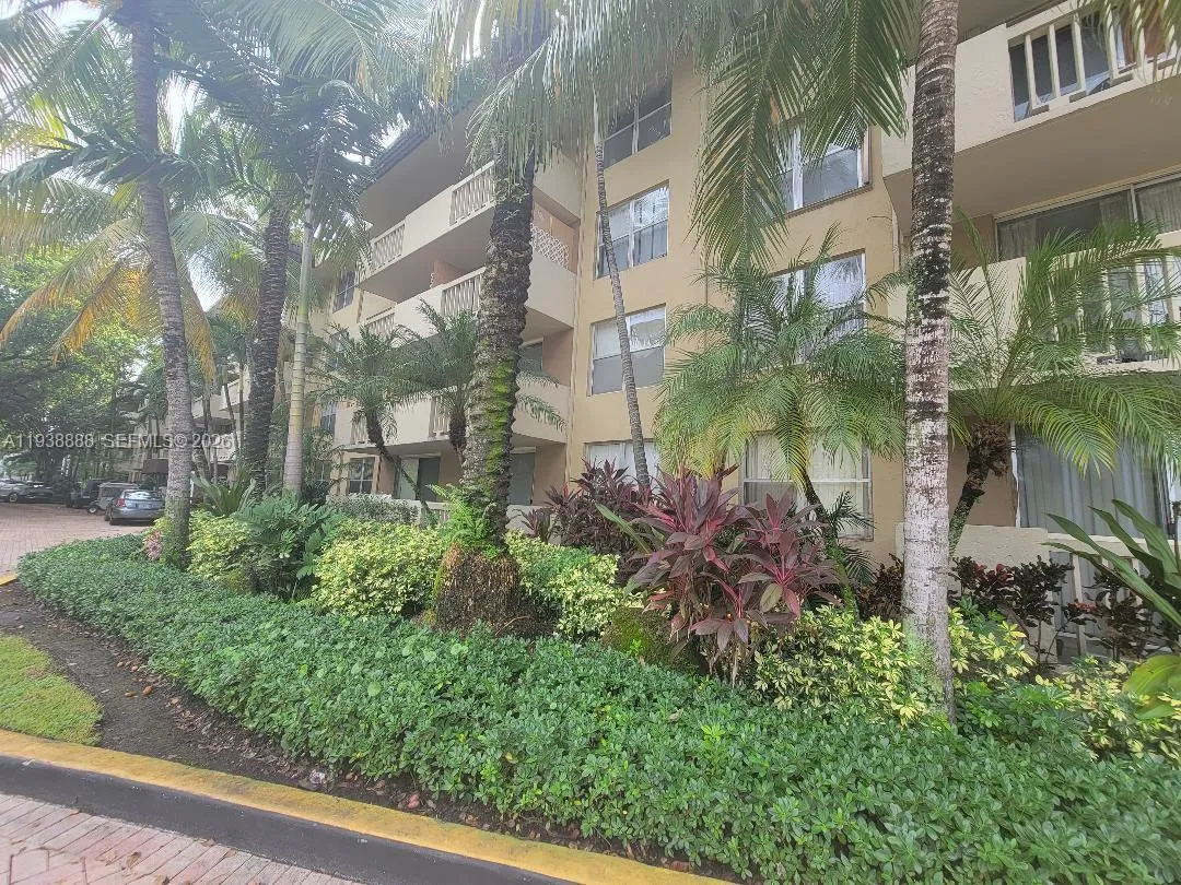 1800 Sans Souci Blvd 115, North Miami, Florida 331, North Miami, Florida 33181, 1 Bedroom Bedrooms, ,1 BathroomBathrooms,Residential,For Sale,1800 Sans Souci Blvd 115, North Miami, Florida 331,A11938888