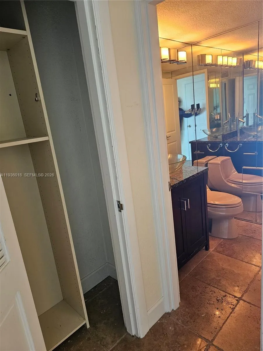 2501 S Ocean Dr 921, Hollywood, Florida 33019, Hollywood, Florida 33019, 1 Bedroom Bedrooms, ,1 BathroomBathrooms,Residential Lease,For Rent,2501 S Ocean Dr 921, Hollywood, Florida 33019,A11936018